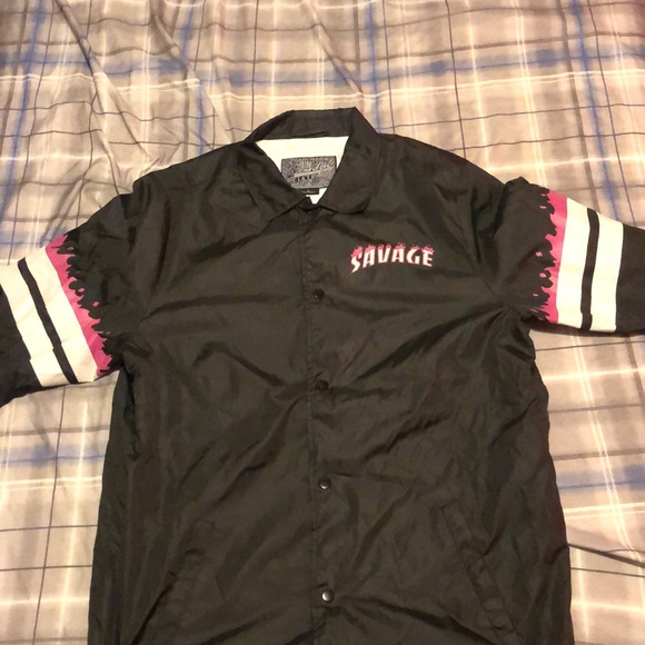 Large button up men’s jacket - Picture 2 of 4